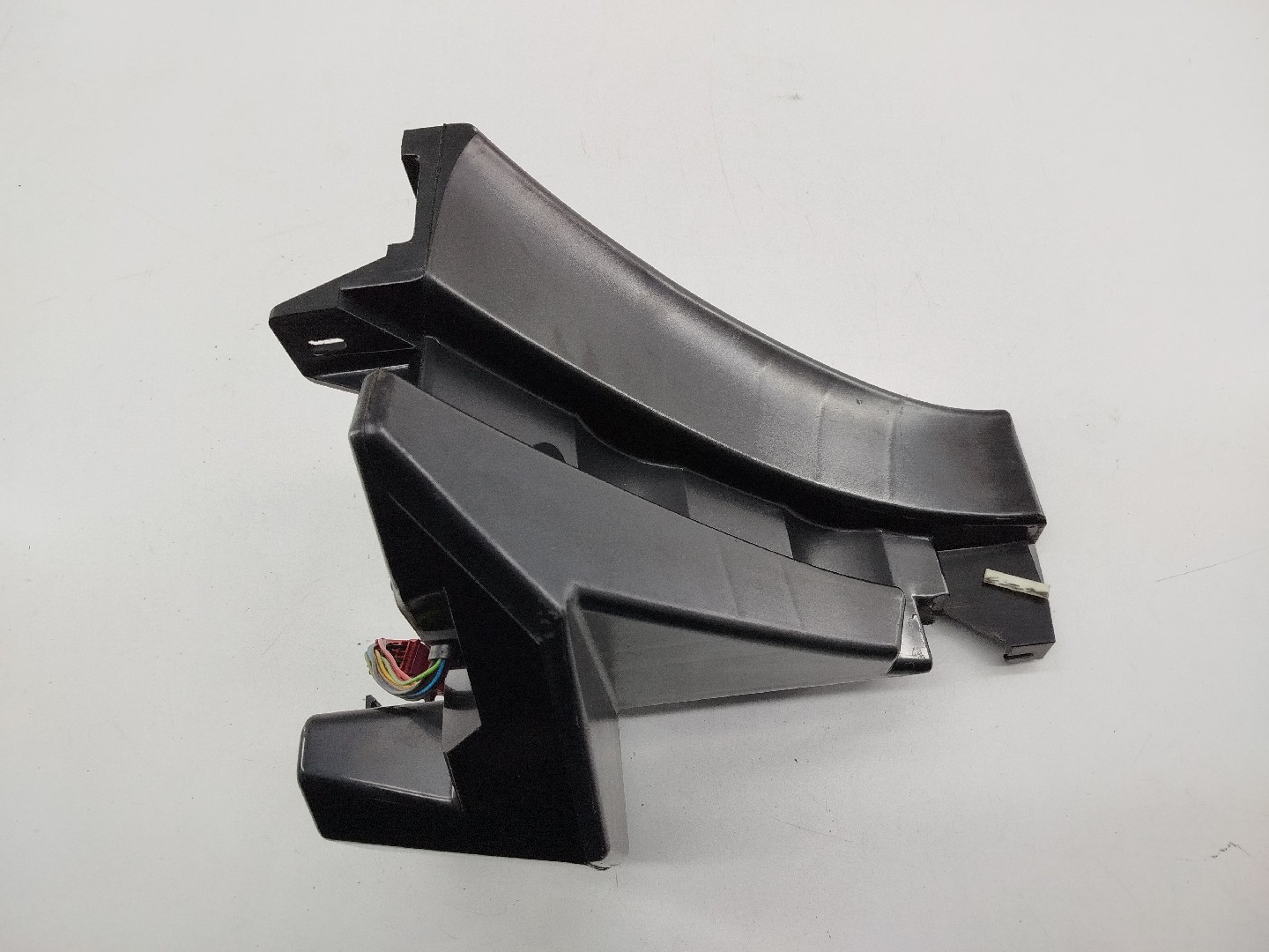 Subwoofer AUDI A3 (8L1) | 96 - 06 Imagem-3