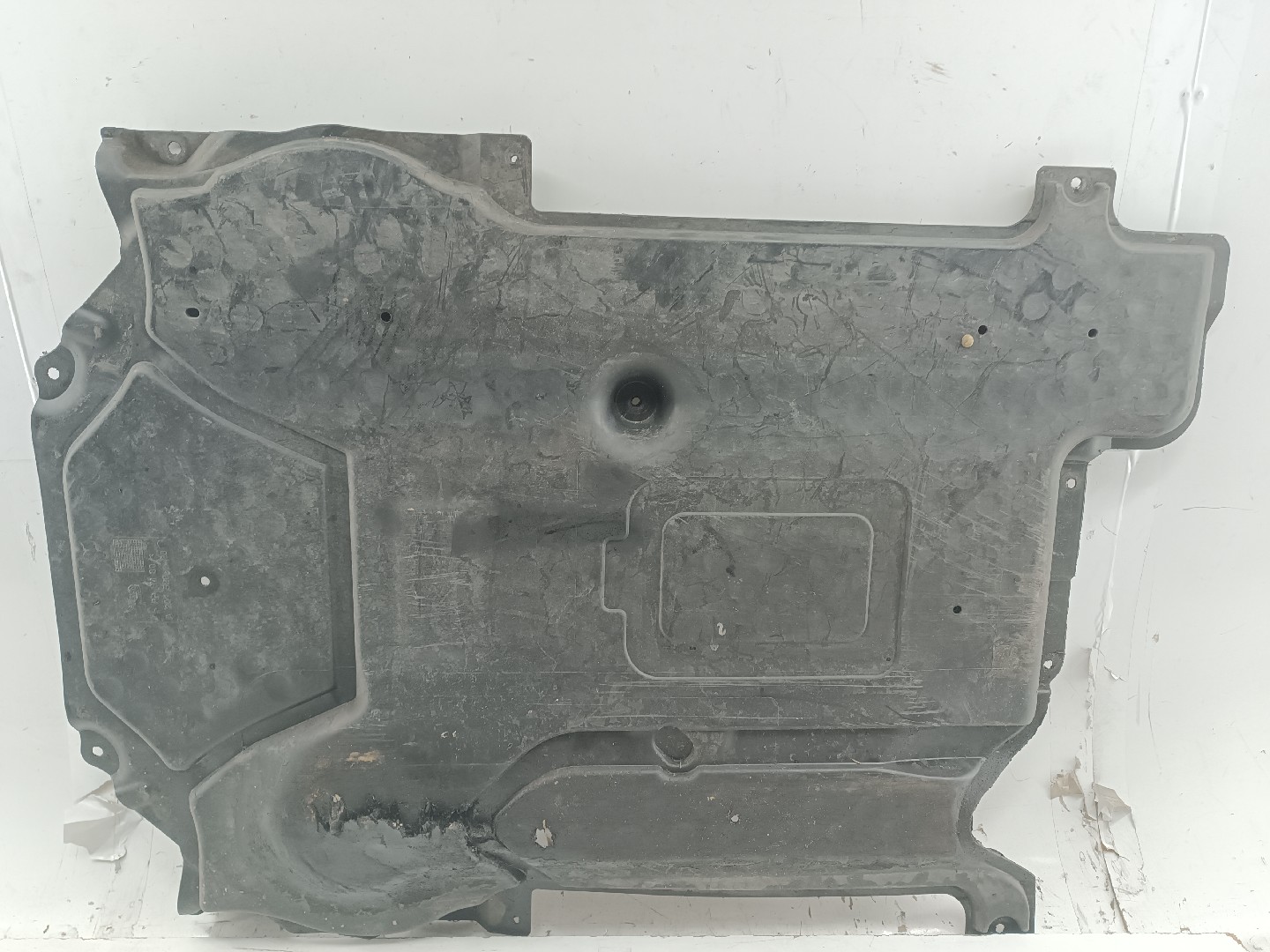 Proteção inferior de carroçaria MERCEDES-BENZ C-CLASS (W204) | 07 - 15