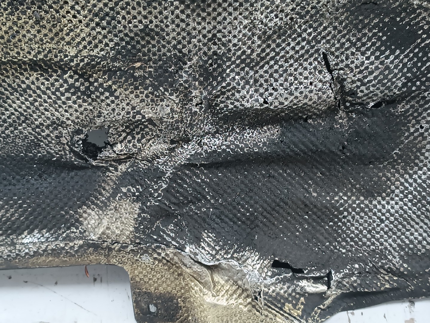 Proteção inferior de carroçaria MERCEDES-BENZ C-CLASS (W204) | 07 - 15 Imagem-7