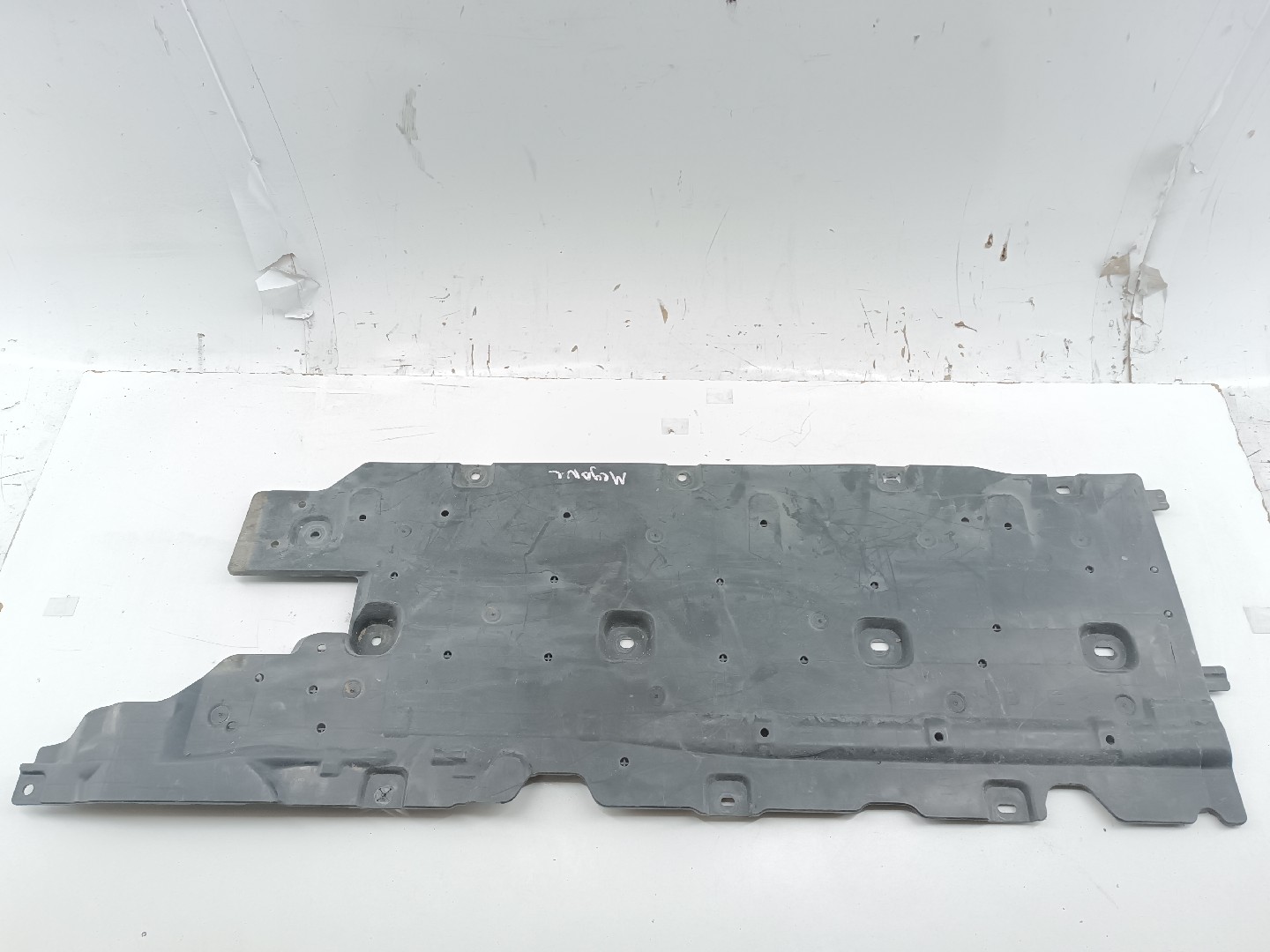 Proteção inferior de carroçaria RENAULT MEGANE IV três volumes | 16 -  Imagem-6