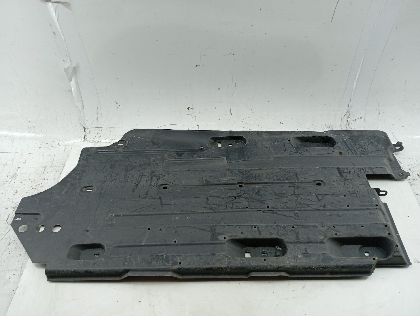 Proteção inferior de carroçaria PEUGEOT 308 SW II | 14 - 