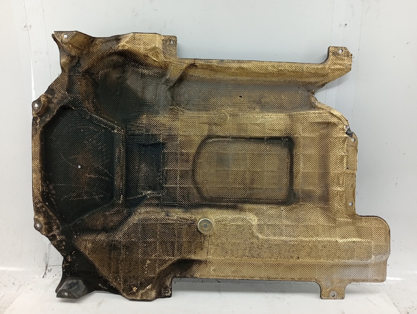 Proteção inferior de carroçaria MERCEDES-BENZ C-CLASS (W204) | 07 - 15 Imagem-3