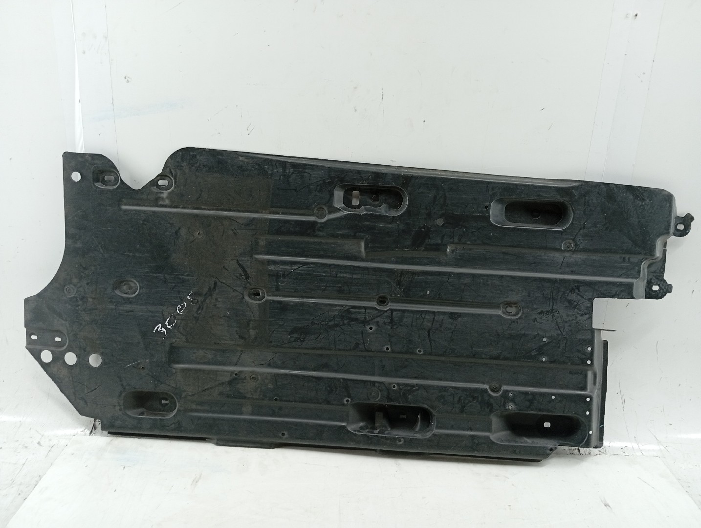 Proteção inferior de carroçaria PEUGEOT 308 III Imagem-4