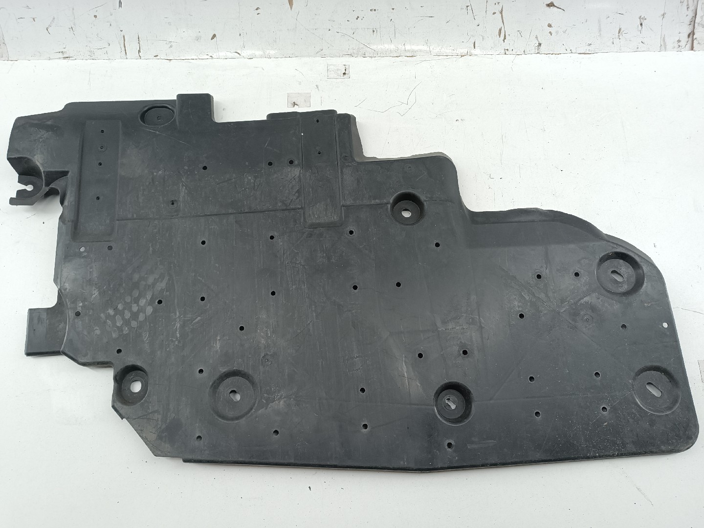 Proteção inferior de carroçaria PEUGEOT 3008 SUV (M_) | 16 -  Imagem-4