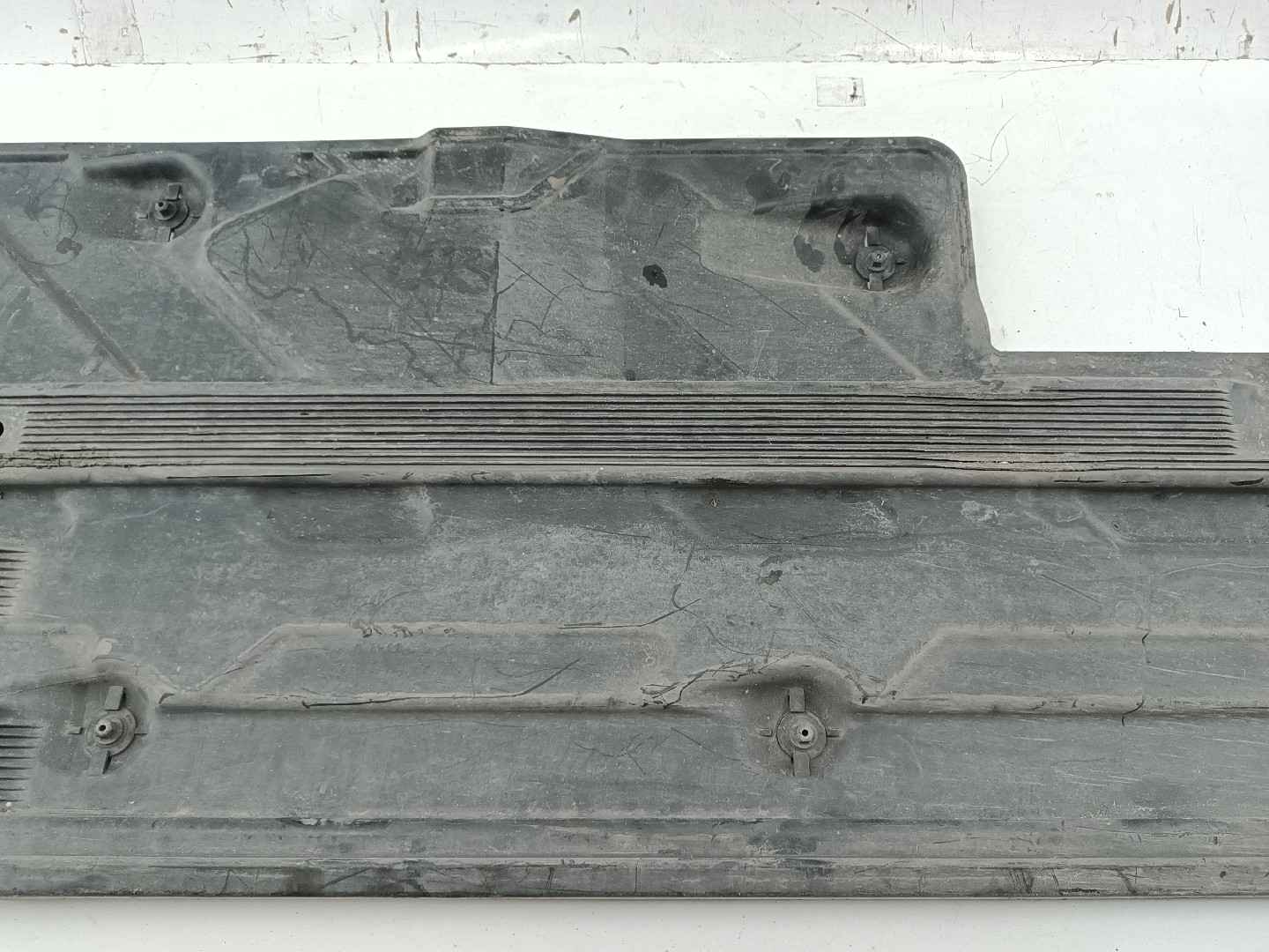 Proteção inferior de carroçaria MERCEDES-BENZ C-CLASS (W204) | 07 - 15 Imagem-6