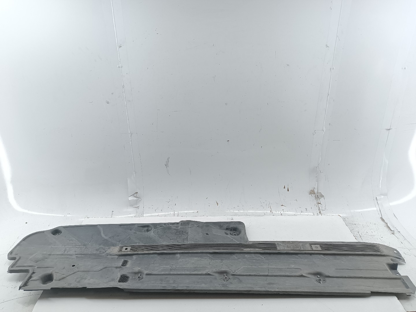 Proteção inferior de carroçaria MERCEDES-BENZ C-CLASS (W204) | 07 - 15 Imagem-8