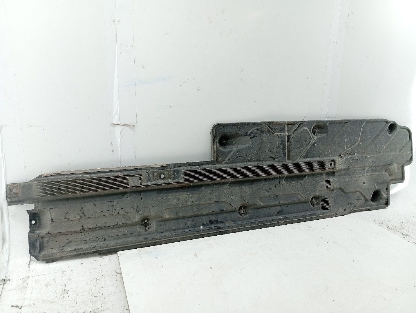 Proteção inferior de carroçaria MERCEDES-BENZ C-CLASS (W204) | 07 - 15 Imagem-6