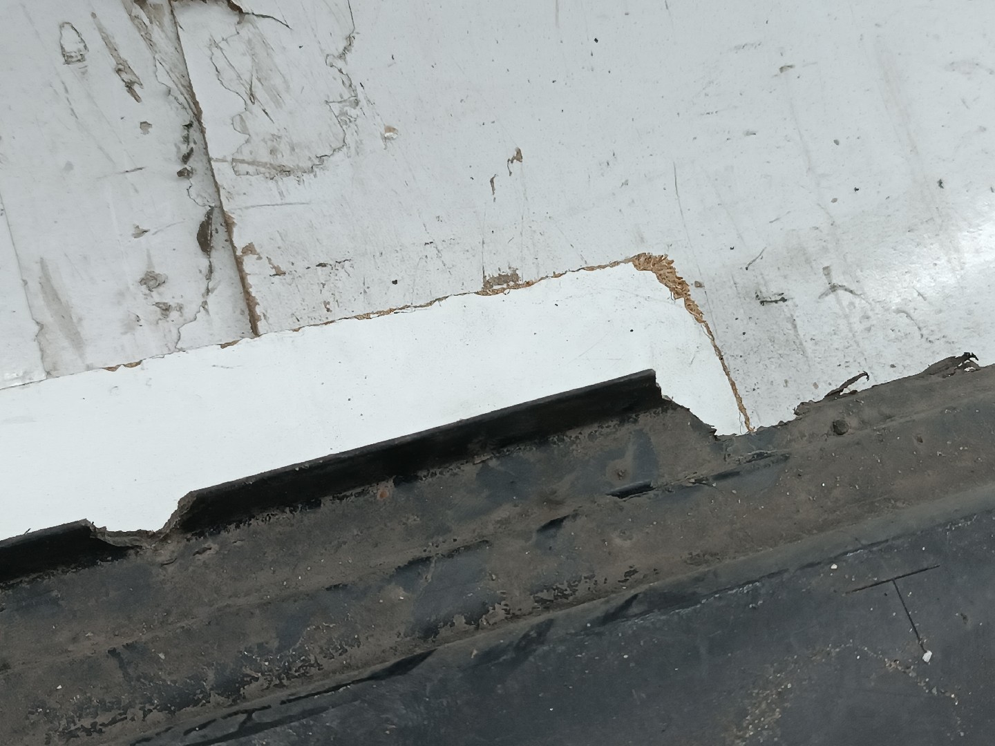 Proteção inferior de carroçaria MERCEDES-BENZ C-CLASS (W204) | 07 - 15 Imagem-2