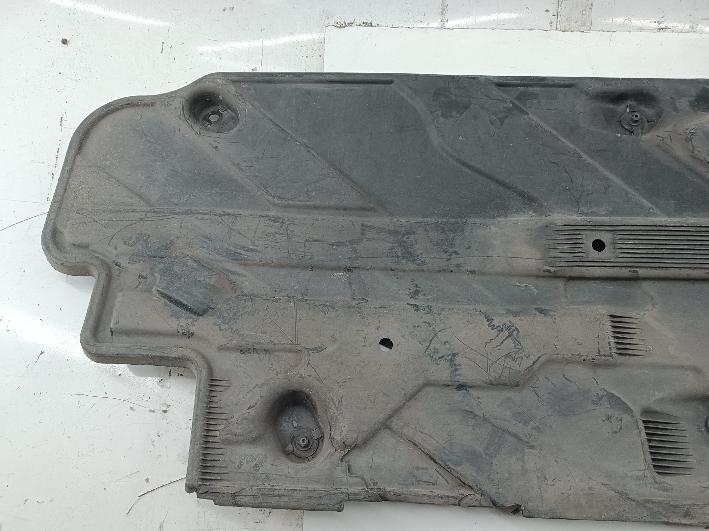 Proteção inferior de carroçaria MERCEDES-BENZ C-CLASS (W204) | 07 - 15 Imagem-10