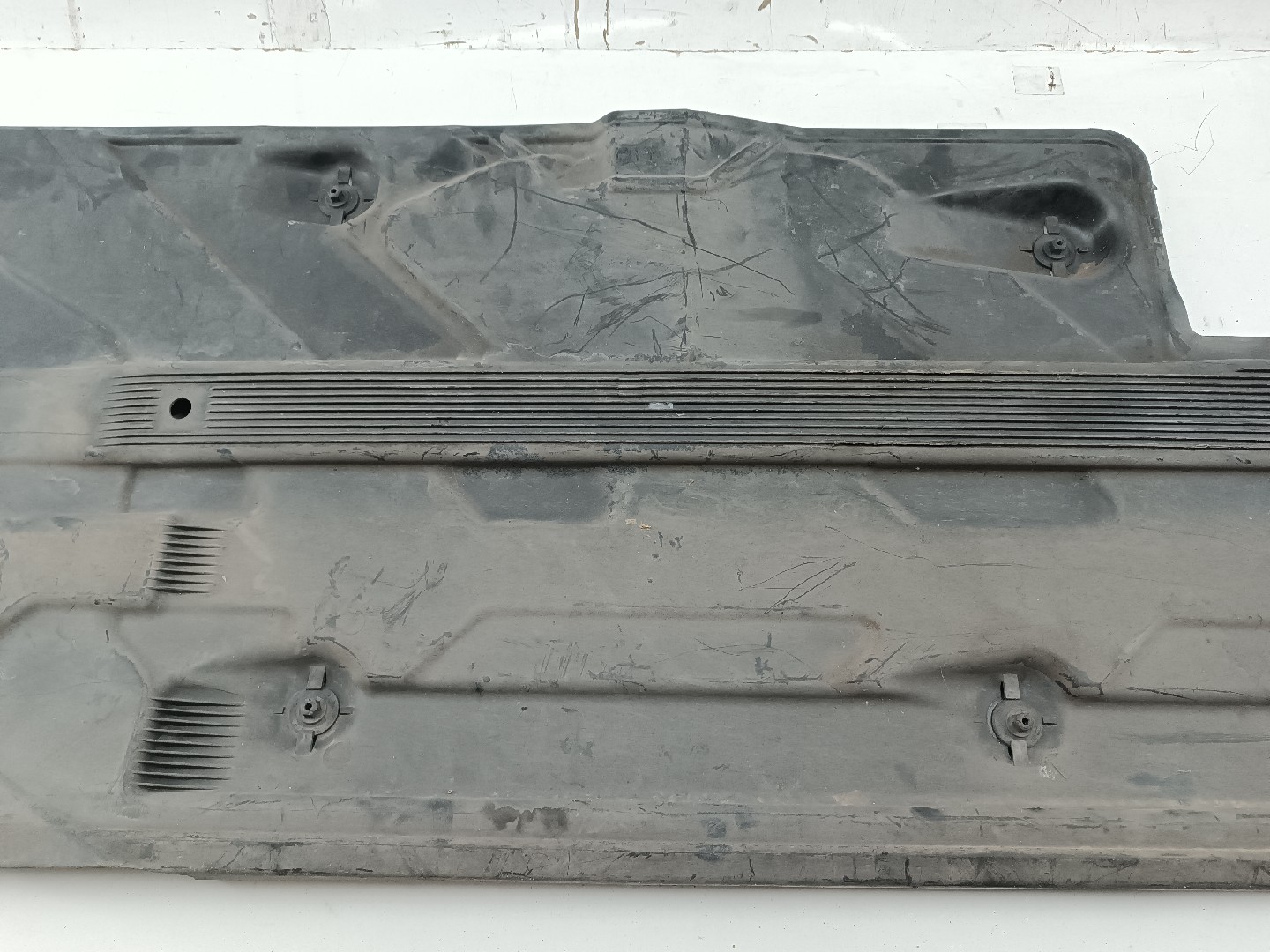 Proteção inferior de carroçaria MERCEDES-BENZ C-CLASS (W204) | 07 - 15 Imagem-9