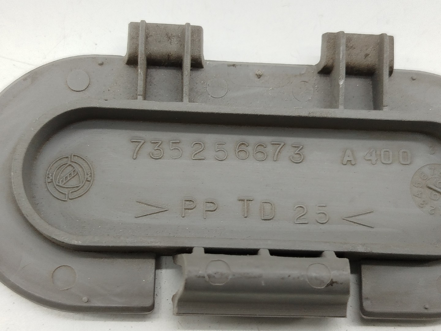 Tampa FIAT PUNTO (188_) | 99 - 12 Imagem-2