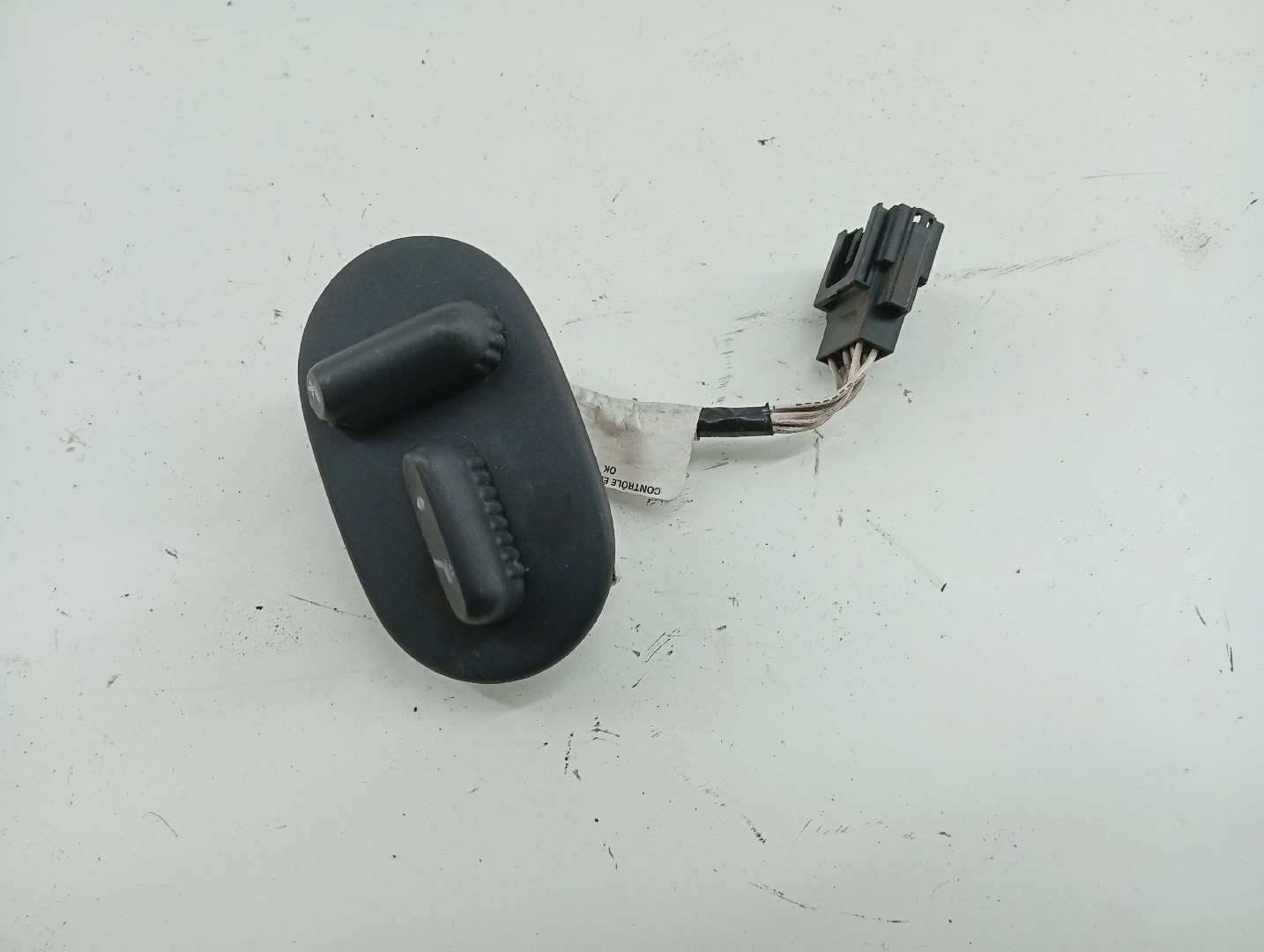 Botões laterais de banco RENAULT LAGUNA I (B56_, 556_) | 93 - 02