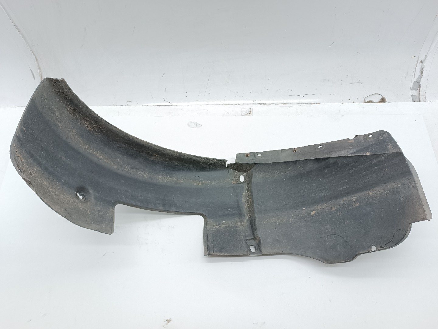 Cava de Roda Traseira Esquerda VOLKSWAGEN POLO CLASSIC (6V2) | 95 - 09
