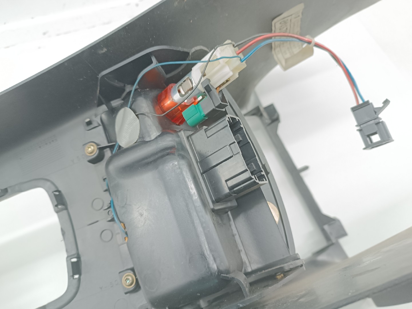 Consola Central VOLKSWAGEN POLO CLASSIC (6V2) | 95 - 09 Imagem-3