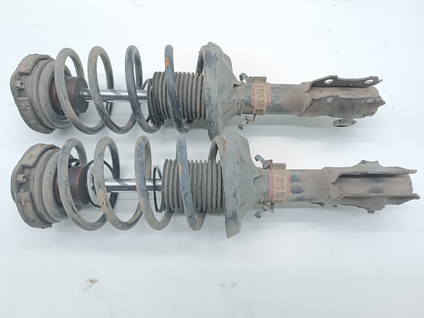 Amortecedores da frente VOLKSWAGEN POLO CLASSIC (6V2) | 95 - 09