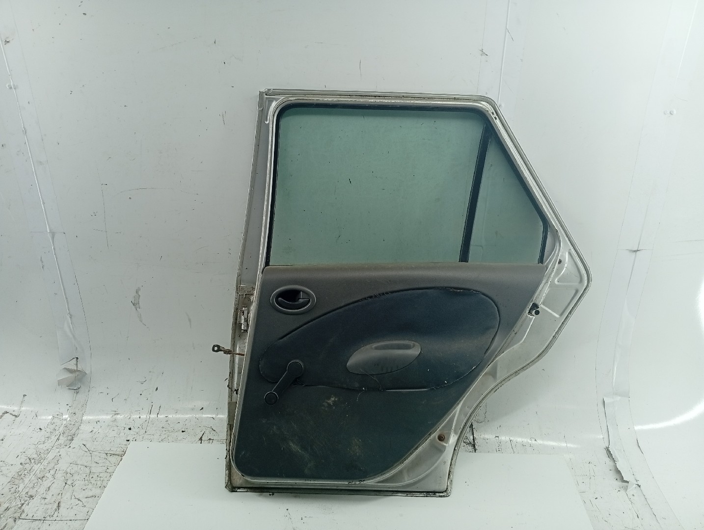 Acabamento de porta FORD FIESTA IV (JA_, JB_) | 95 - 02 Imagem-6