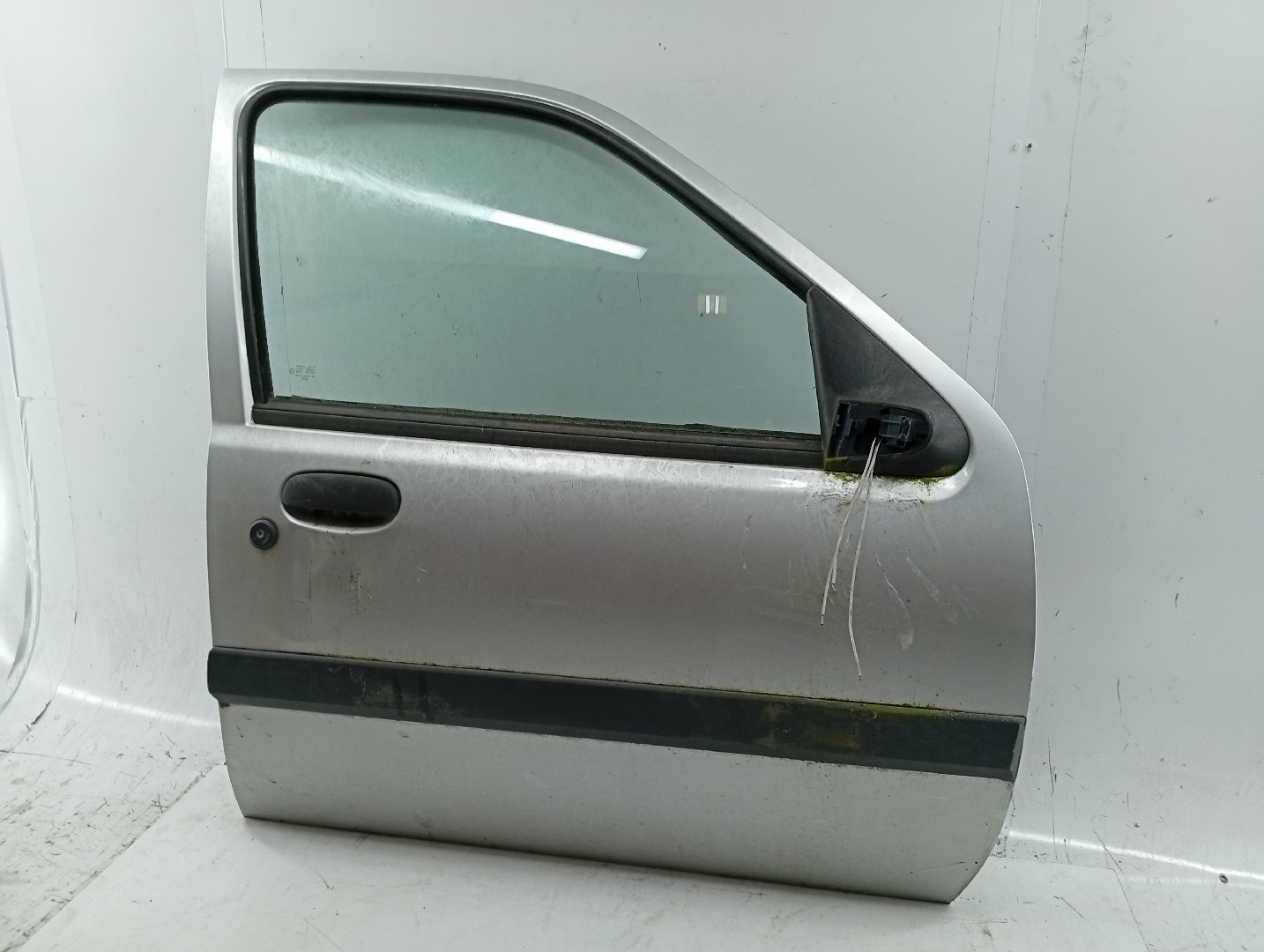 Porta Frente Direita FORD FIESTA IV (JA_, JB_) | 95 - 02 Imagem-1