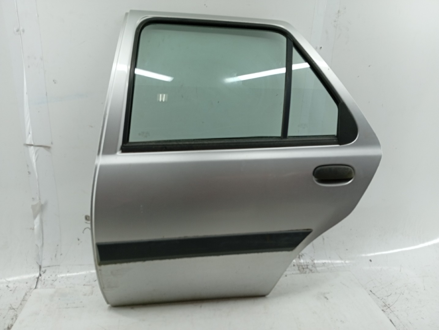Porta Traseira Esquerda FORD FIESTA IV (JA_, JB_) | 95 - 02