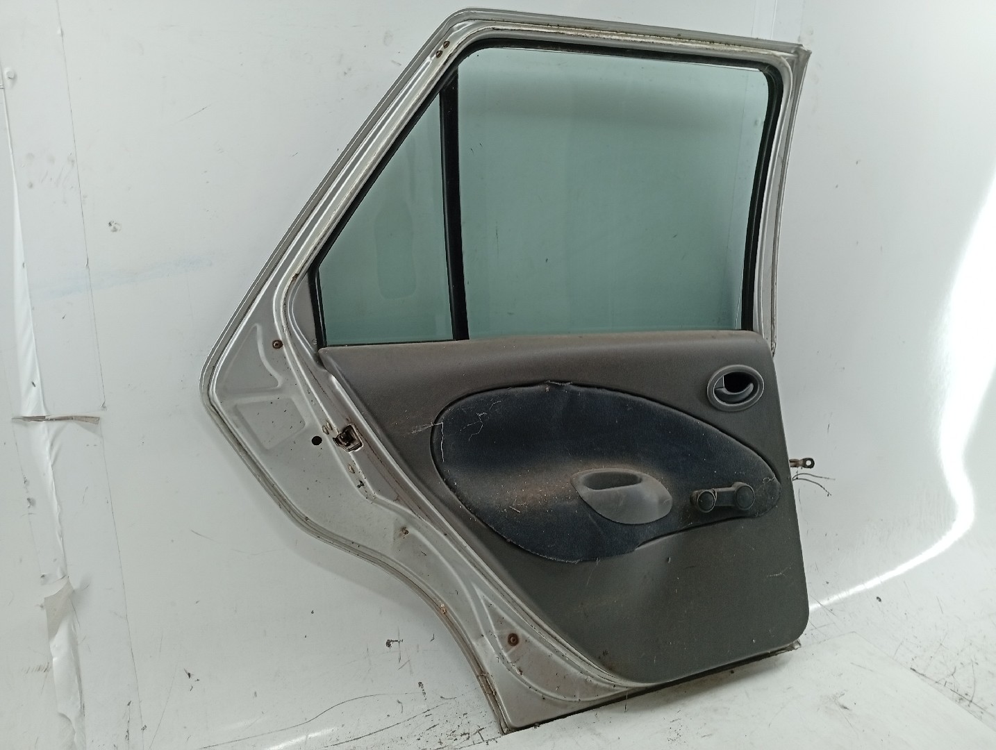 Rear Door Left FORD FIESTA IV (JA_, JB_) | 95 - 02 Imagem-5