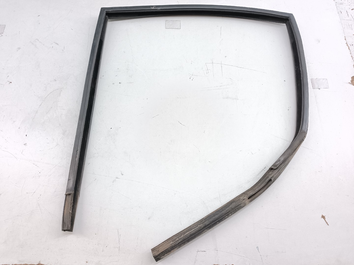 Borracha Porta Tras Esquerdo VOLKSWAGEN POLO CLASSIC (6V2) | 95 - 09