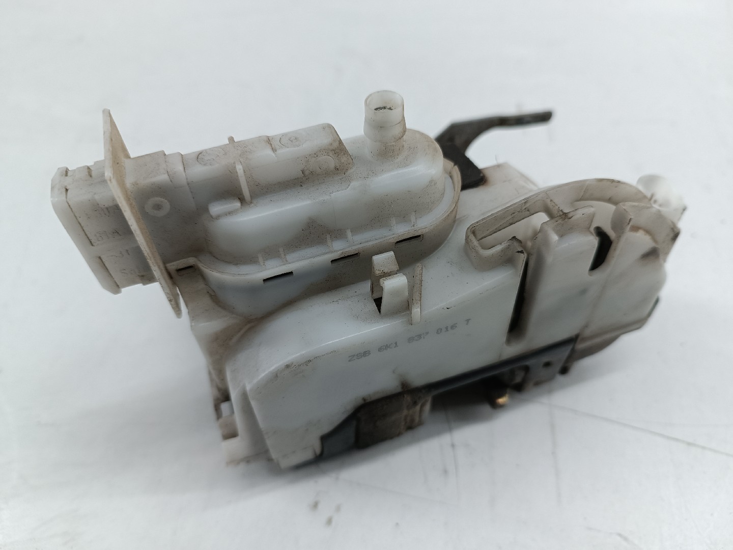 Fecho da Porta Frente Direito VOLKSWAGEN POLO CLASSIC (6V2) | 95 - 09