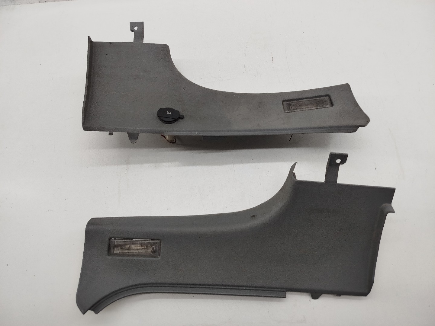 Acabamento de pilar SKODA OCTAVIA I Combi (1U5) | 98 - 10