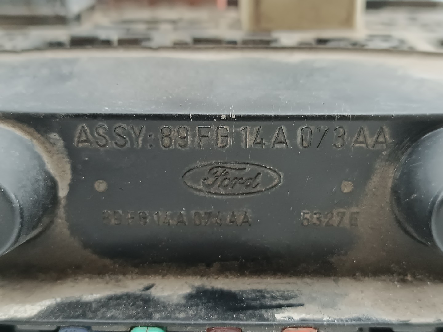 Caixa de fusíveis e relés FORD FIESTA III (GFJ) | 89 - 97 Imagem-1