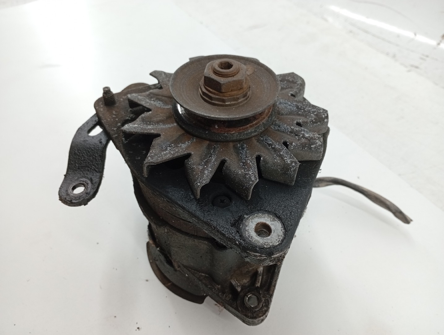 Alternador FORD FIESTA III (GFJ) | 89 - 97 Imagem-6