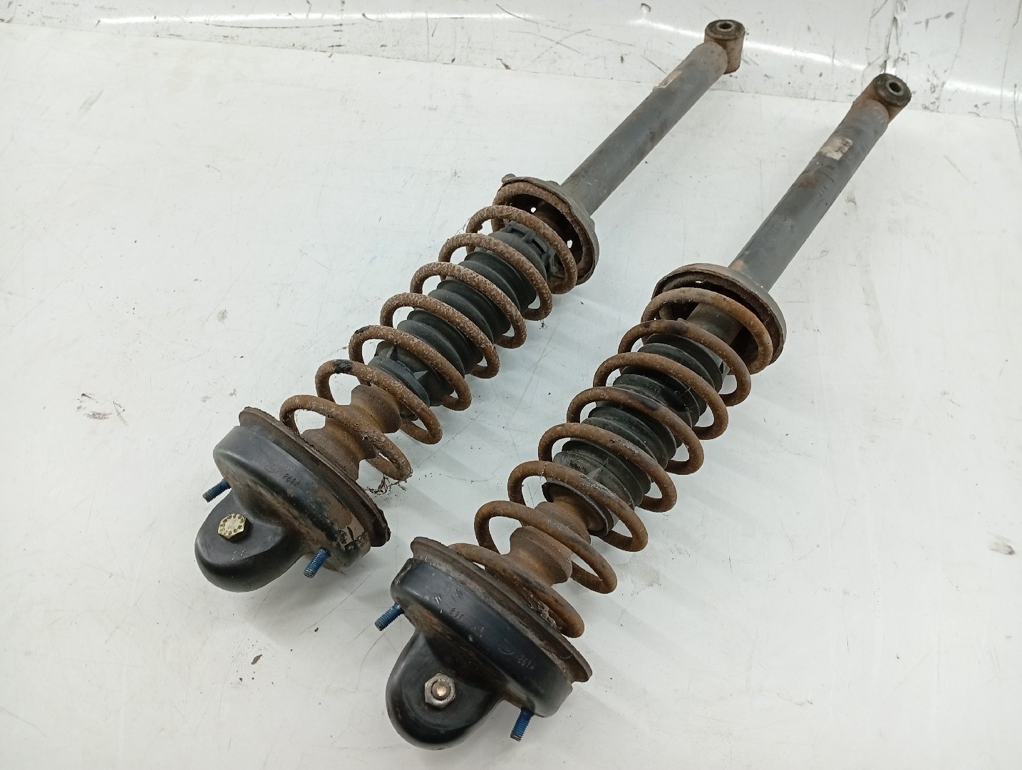 Amortecedores traseiros FORD FIESTA III (GFJ) | 89 - 97 Imagem-5