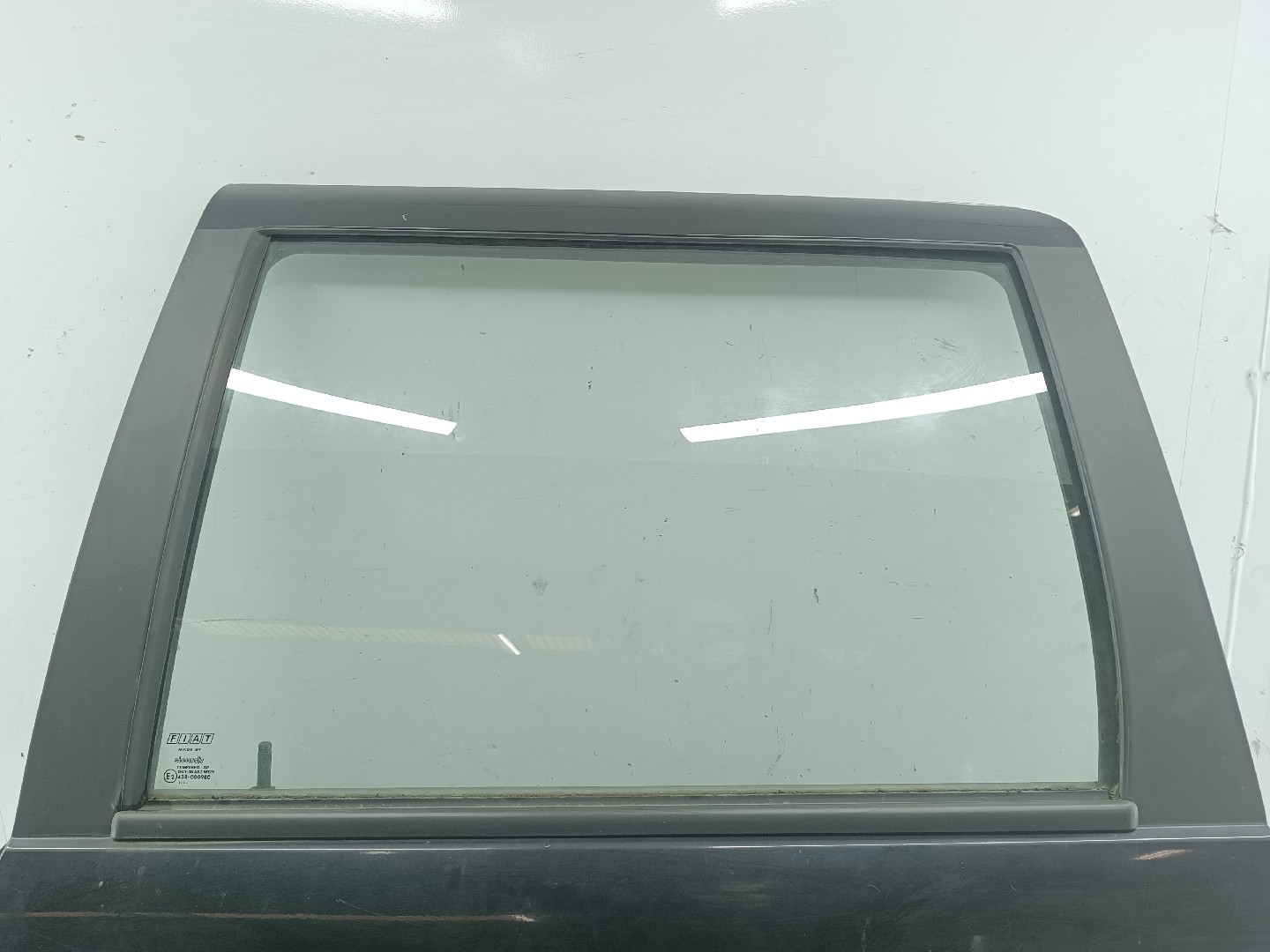 Porta Traseira Esquerda FIAT PUNTO (176_) | 93 - 99