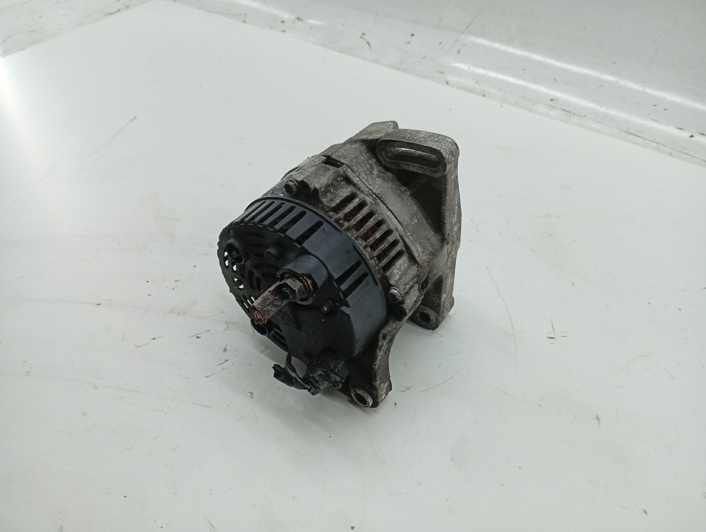 Alternador RENAULT CLIO I (B/C57_, 5/357_) | 90 - 98 Imagem-3