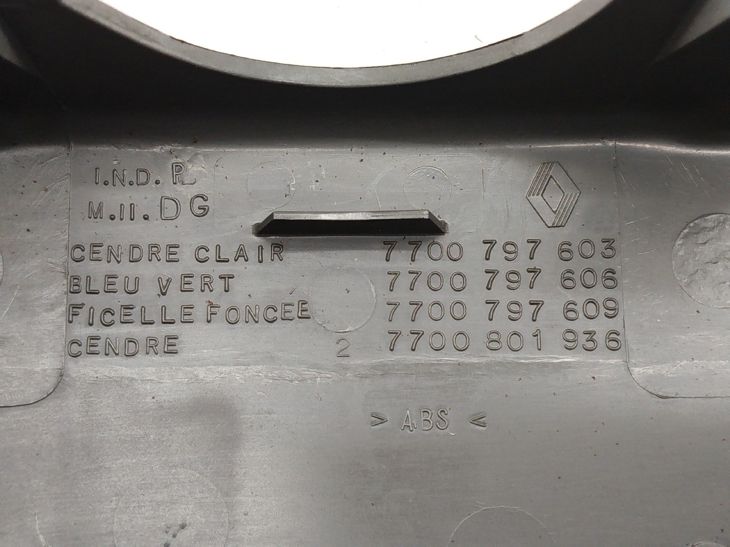 Plástico da coluna de direção RENAULT CLIO I (B/C57_, 5/357_) | 90 - 98 Imagem-3