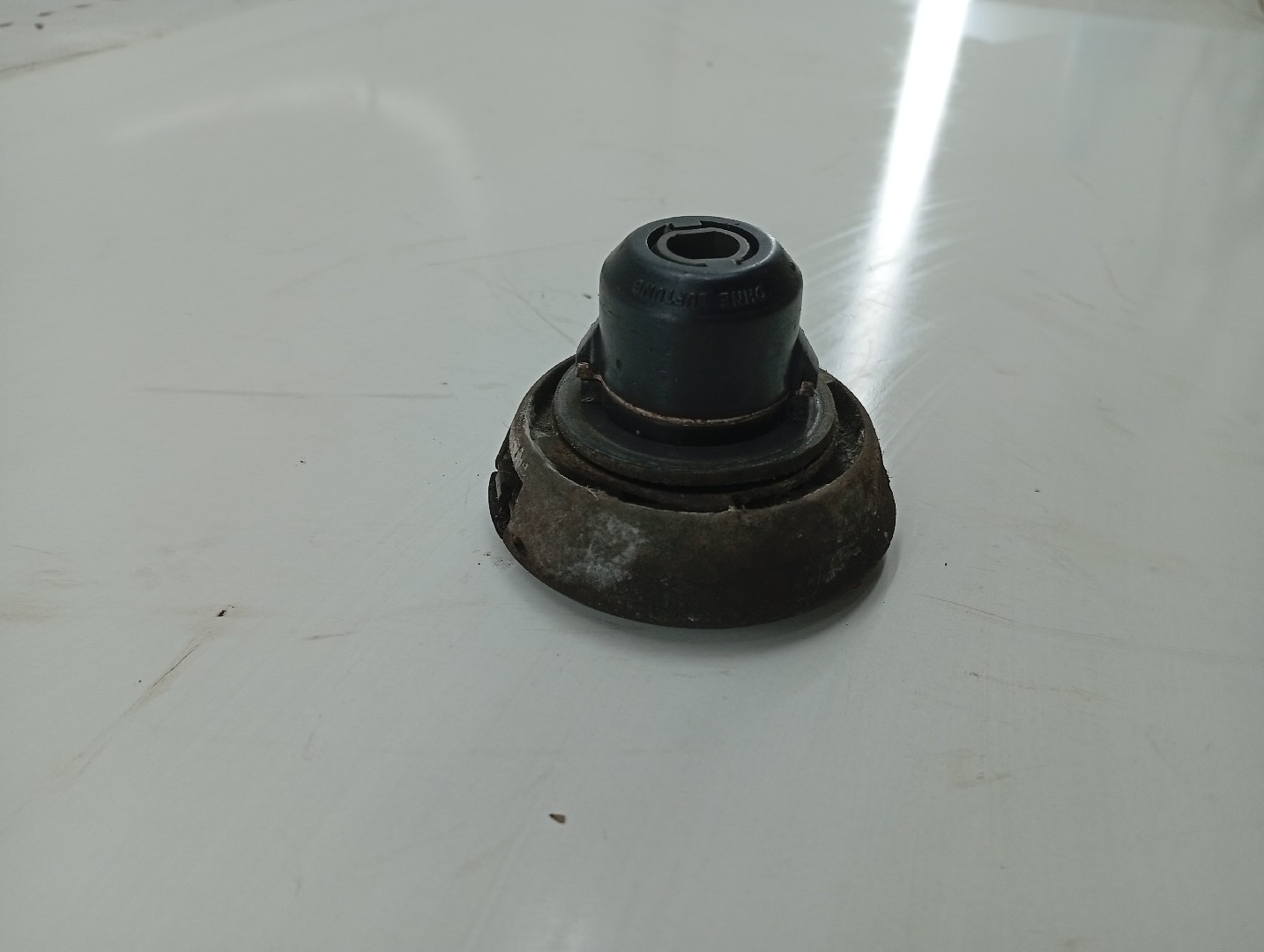 Tampa do deposito de combustível com tampão OPEL CORSA A TR (S83) | 82 - 93 Imagem-2