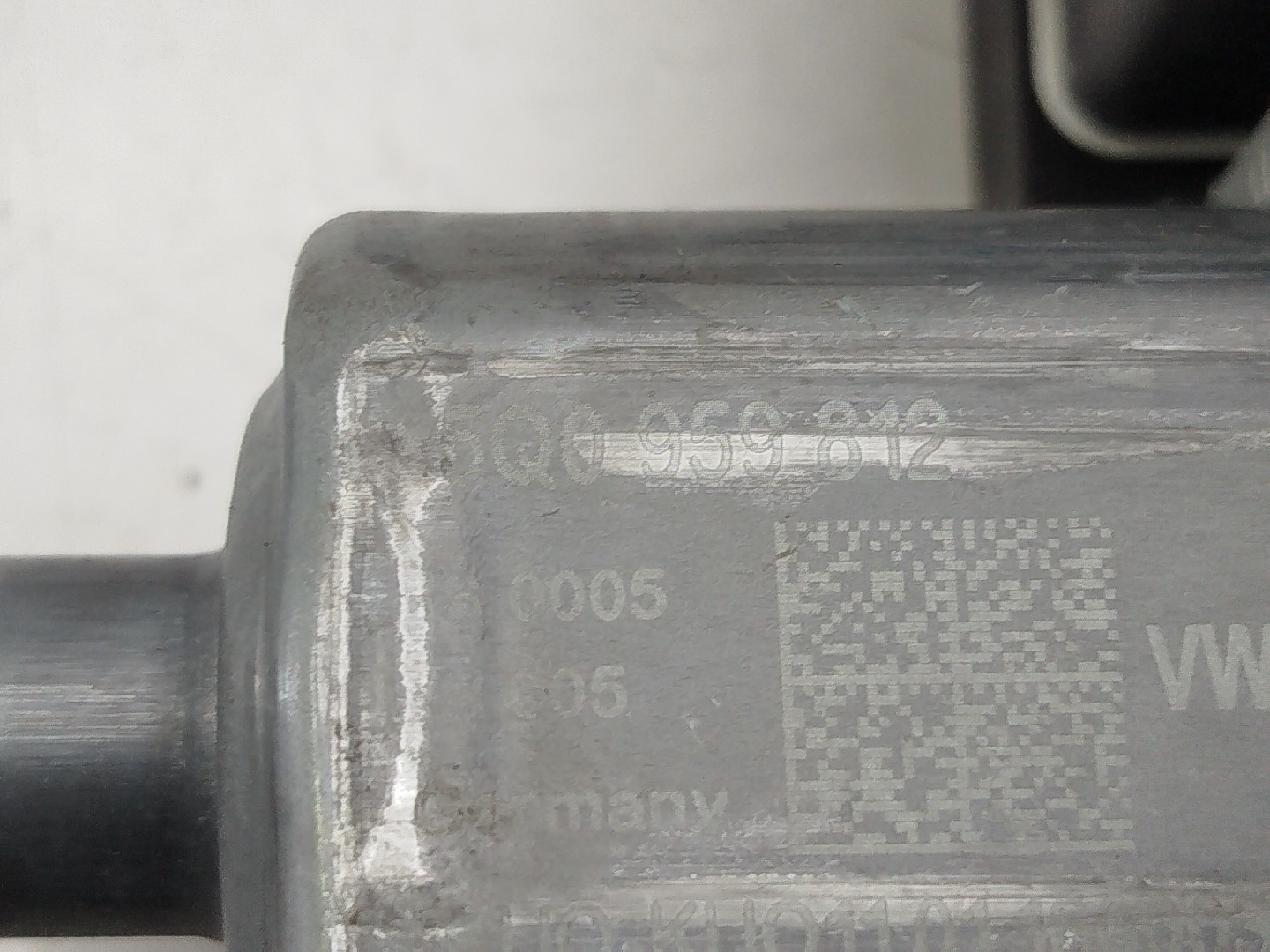 Motor e elevador de vidro trás direito VOLKSWAGEN GOLF VII (5G1, BQ1, BE1, BE2) | 12 -  Imagem-5