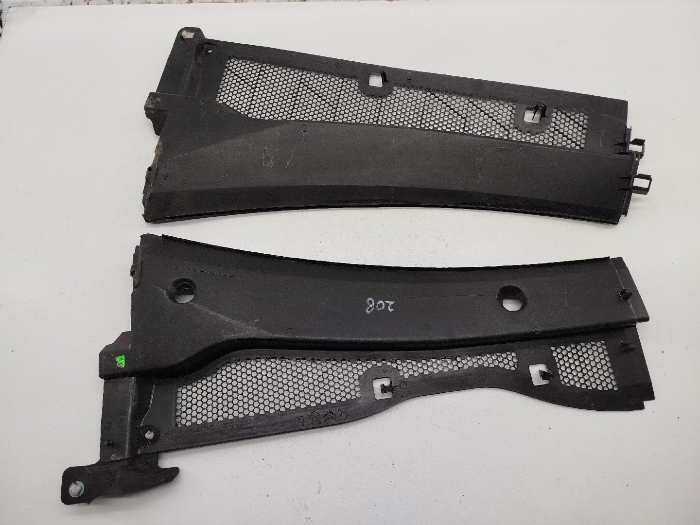 Torpedo Parabrisas PEUGEOT 208 II (UB_, UP_, UW_, UJ_) | 19 -  Imagem-4