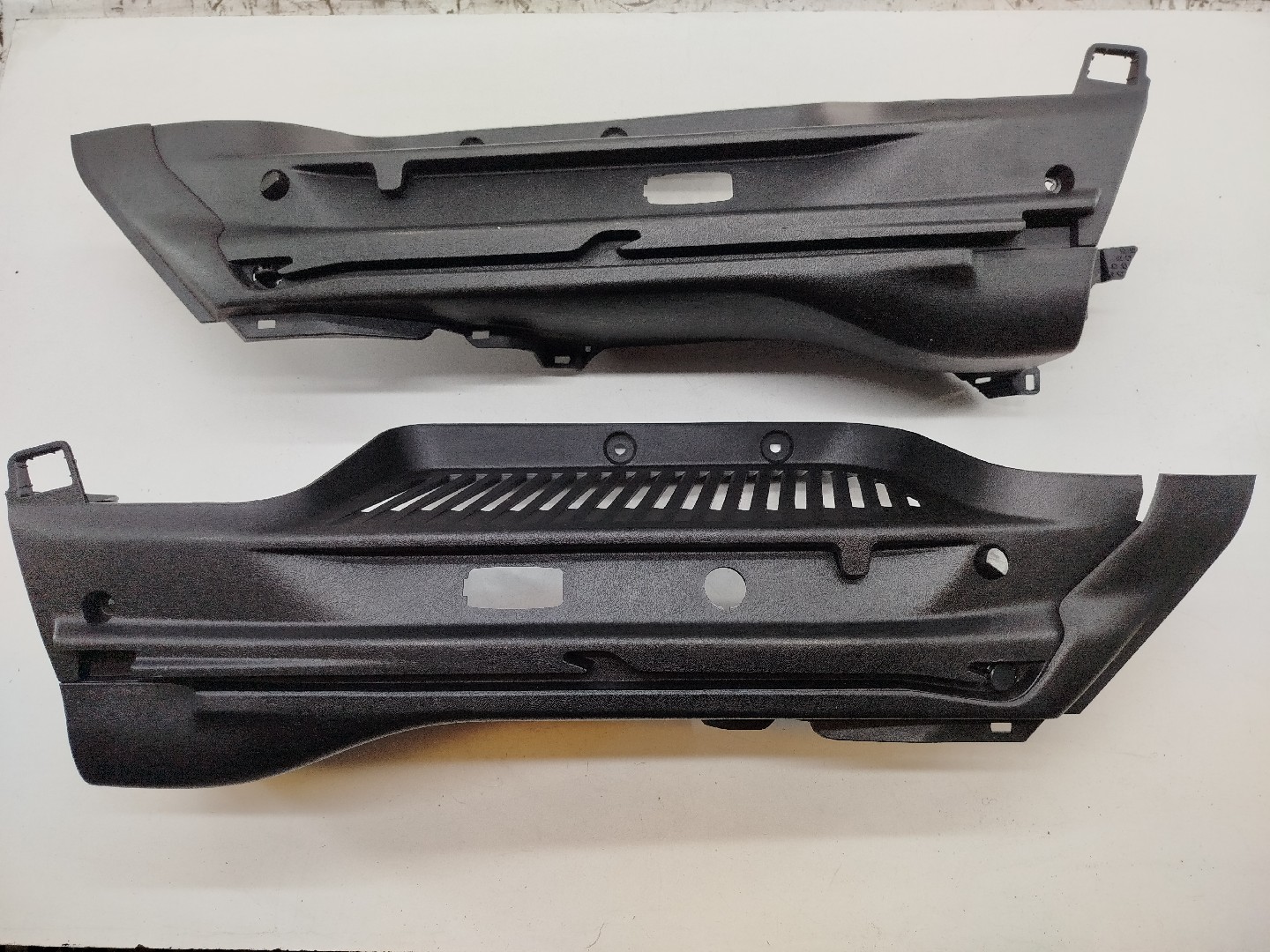 Acabamento esq/drt de mala(plásticos) FIAT TIPO três volumes (356_) | 15 -  Imagem-6