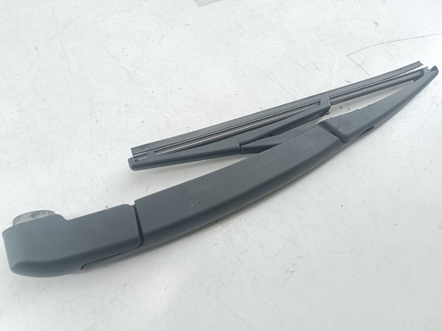 Escova de vidro traseiro FIAT TIPO três volumes (356_) | 15 -  Imagem-3