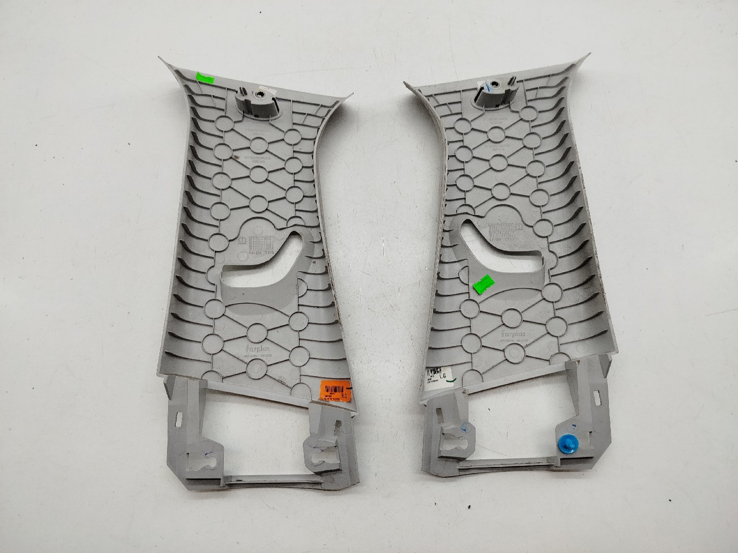 Acabamento de pilar superior do cinto FIAT TIPO três volumes (356_) | 15 -  Imagem-1