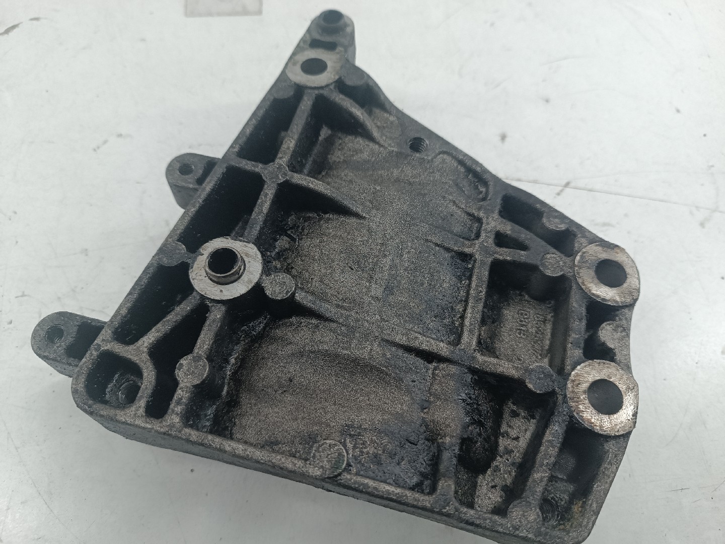 Suporte de Compressor de Ar Condicionado FIAT TIPO três volumes (356_) | 15 -  Imagem-2