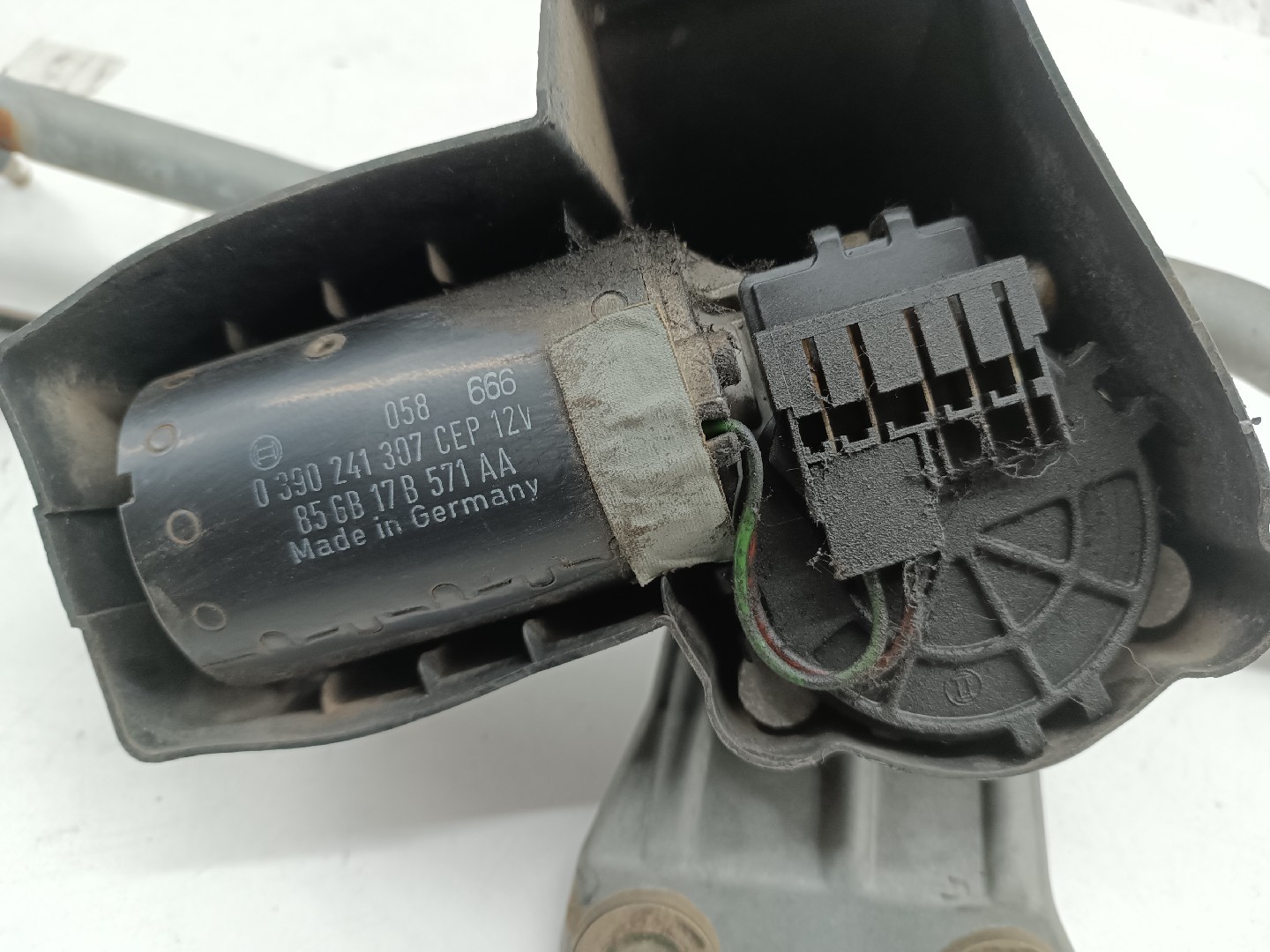 Motor do Limpa Para-Brisas FORD ESCORT VI Turnier (GAL, ANL) | 95 - 02 Imagem-4
