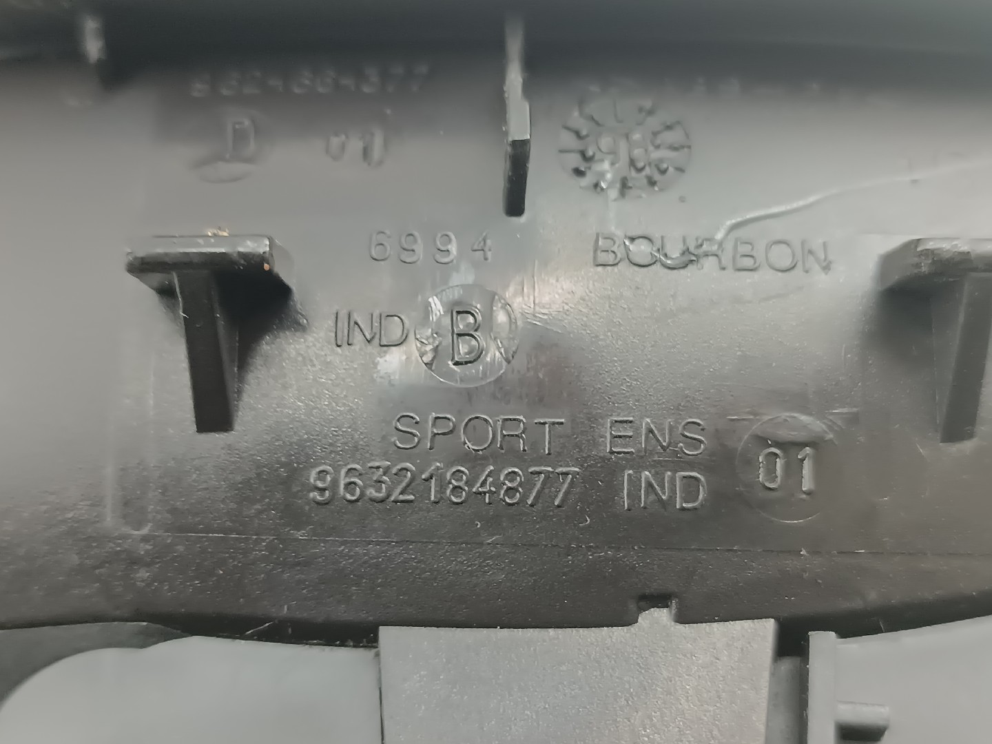 Difusor de ar PEUGEOT 206 Hatchback (2A/C) | 98 - 12 Imagem-1