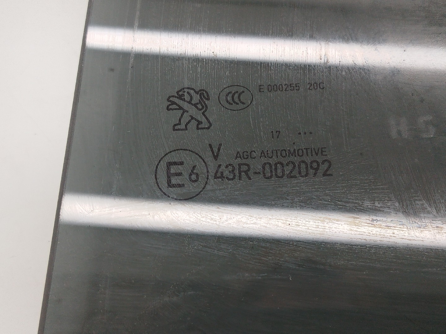 Vidro Porta Tras Esquerdo PEUGEOT 3008 SUV (M_) | 16 -  Imagem-1
