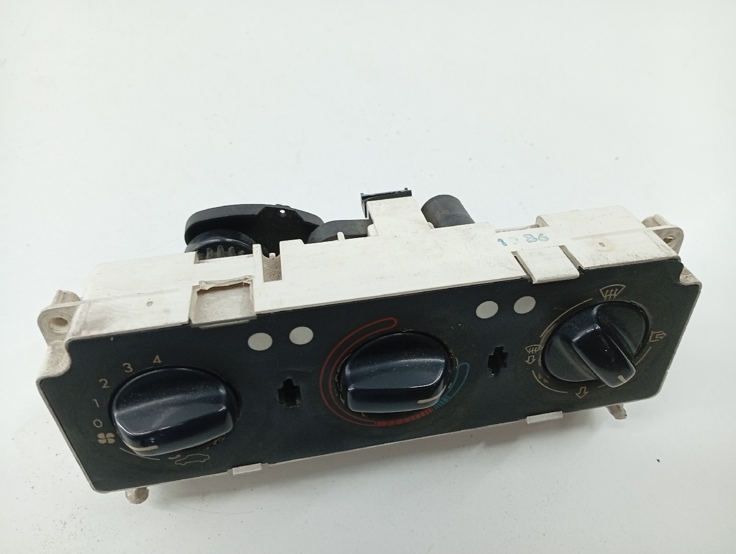 Comutador de Sofagem / Ar Condicionado PEUGEOT 306 (7B, N3, N5) | 93 - 03 Imagem-1