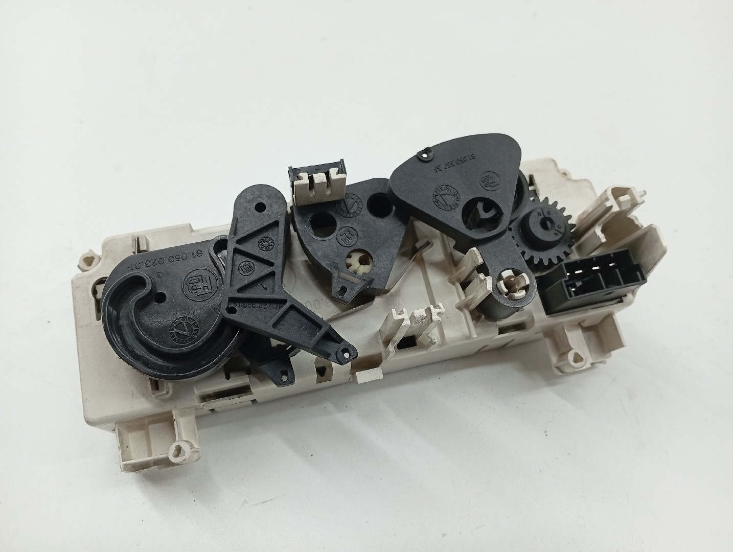 Comutador de Sofagem / Ar Condicionado PEUGEOT 306 (7B, N3, N5) | 93 - 03 Imagem-3
