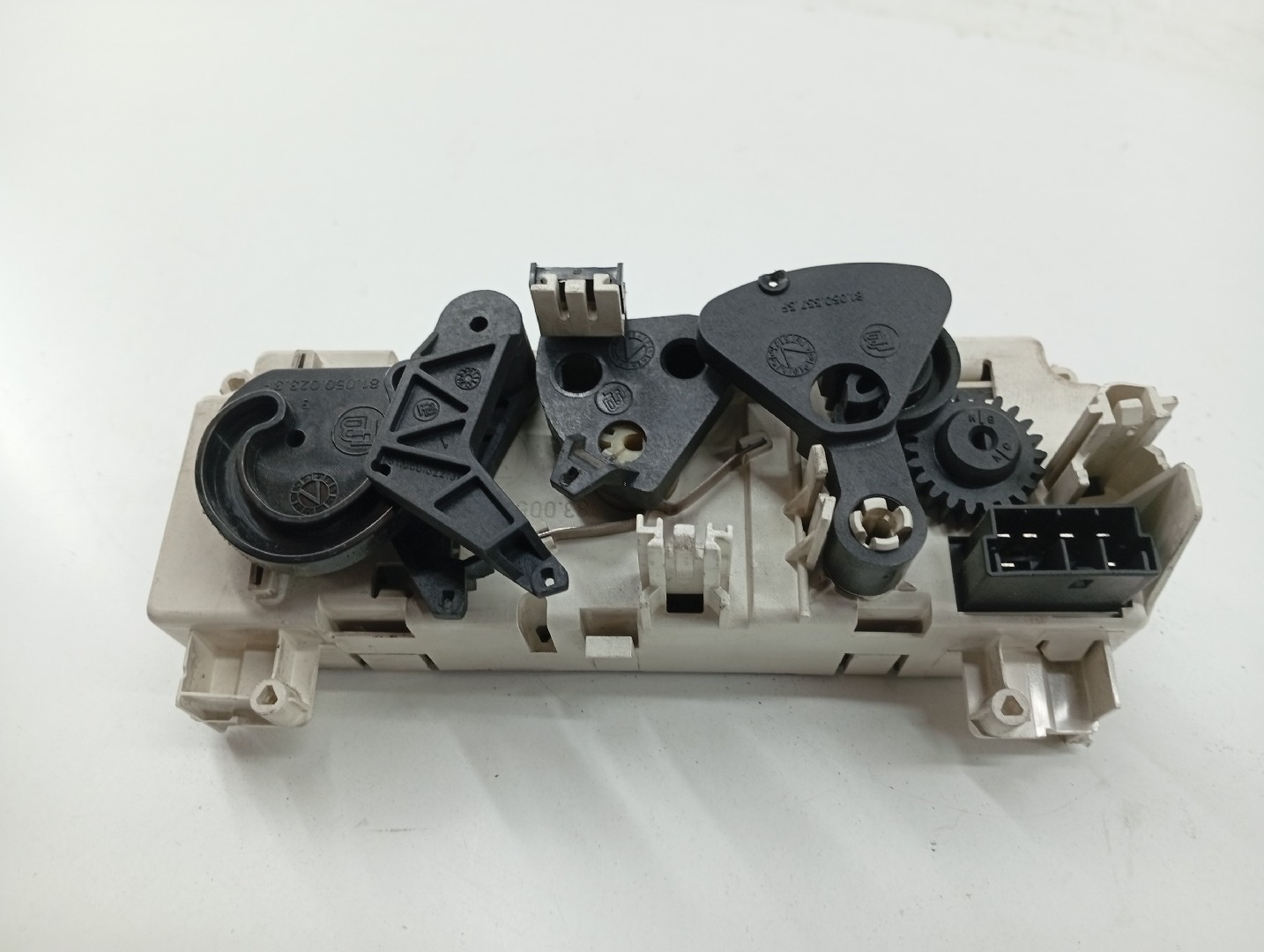 Comutador de Sofagem / Ar Condicionado PEUGEOT 306 (7B, N3, N5) | 93 - 03 Imagem-5