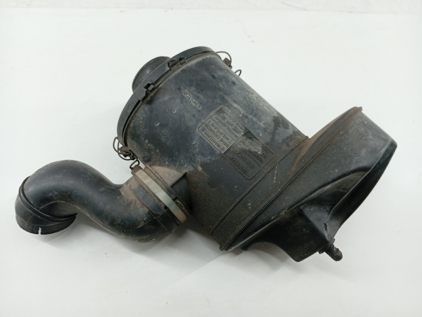 Caixa de filtro de ar com tubo de ar PEUGEOT 306 (7B, N3, N5) | 93 - 03