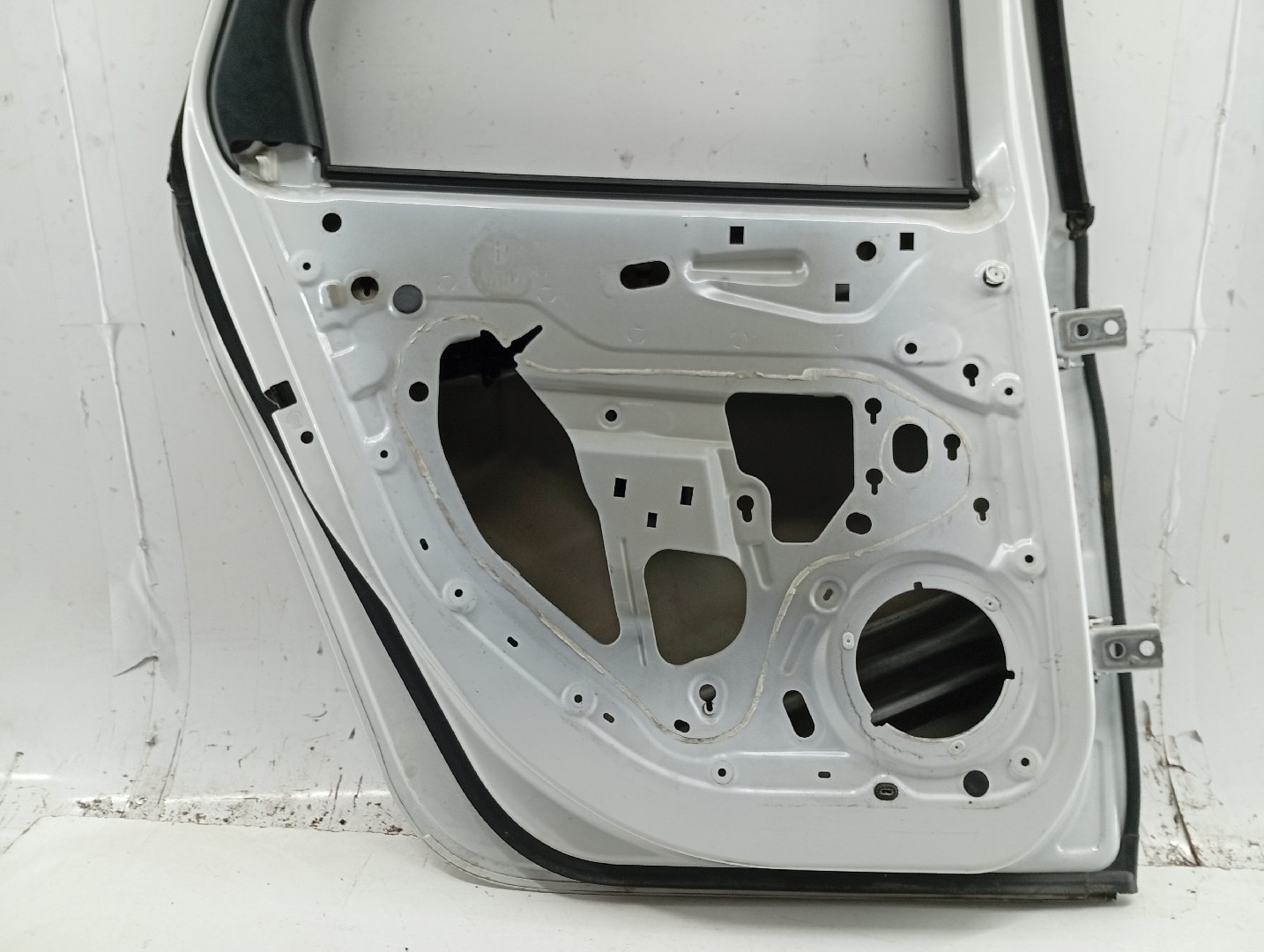 Rear Door Left PEUGEOT 308 III Imagem-3