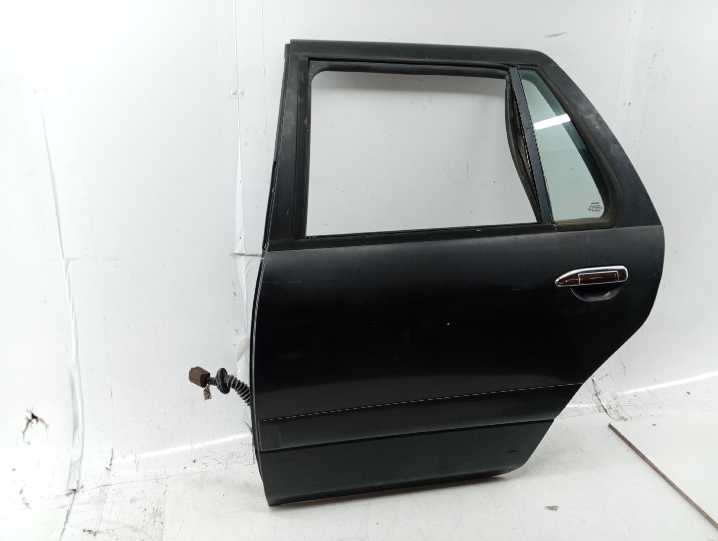 Porta Traseira Esquerda NISSAN PRIMERA (P11) | 96 - 01