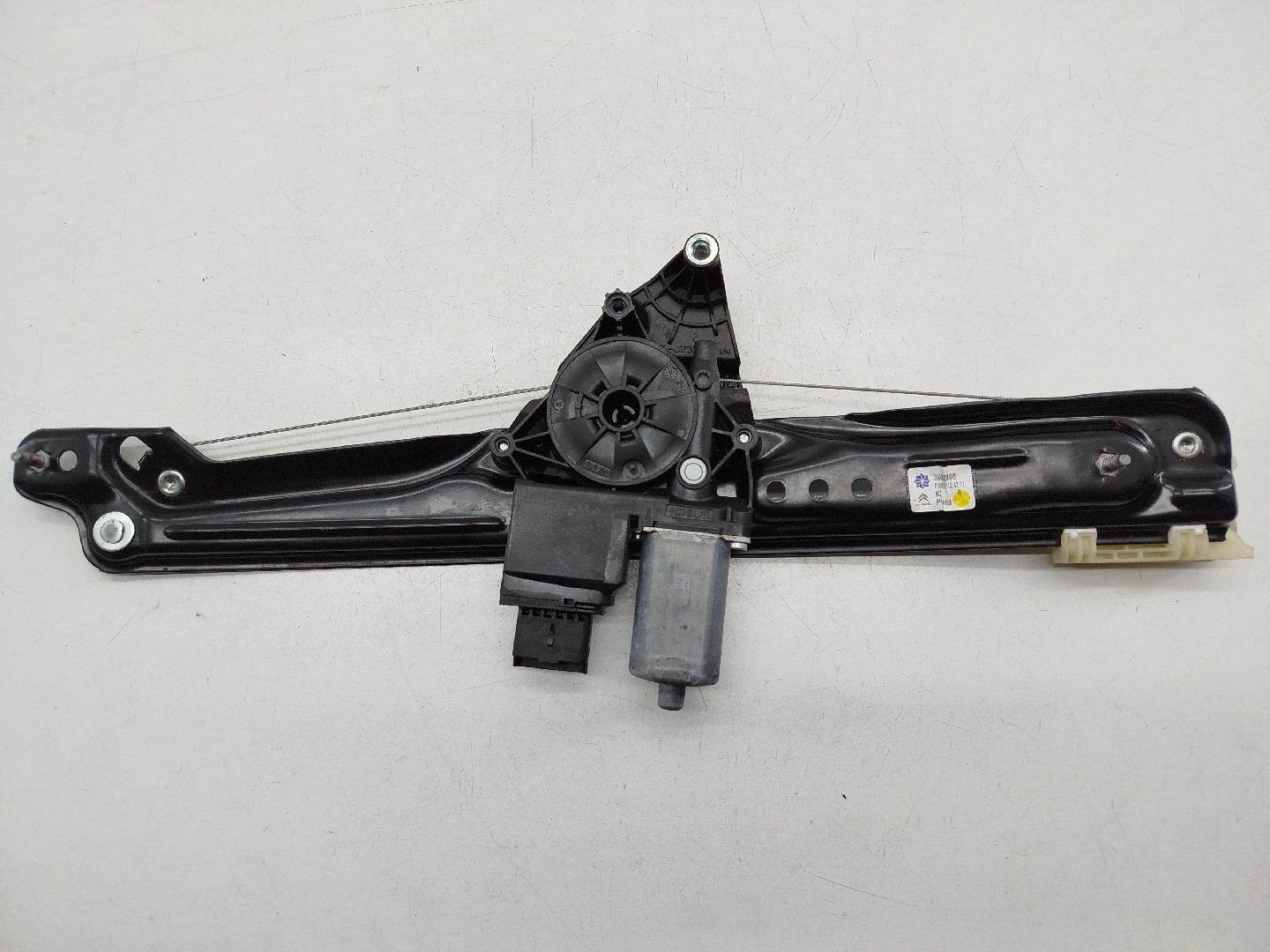 Motor e elevador de vidro trás direito CITROEN C3 AIRCROSS II (2R_, 2C_) | 17 - 