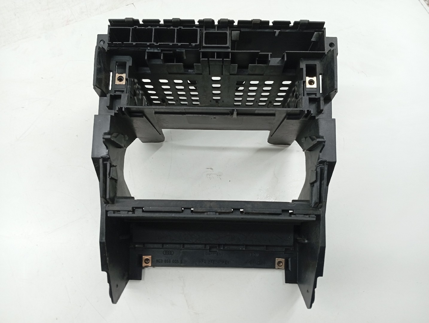 Consola Central AUDI A4 (8E2, B6) | 00 - 05 Imagem-3